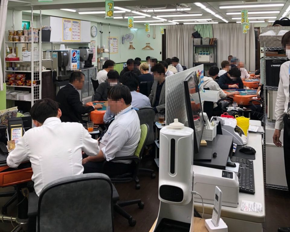 マーチャオπ船橋店 店内