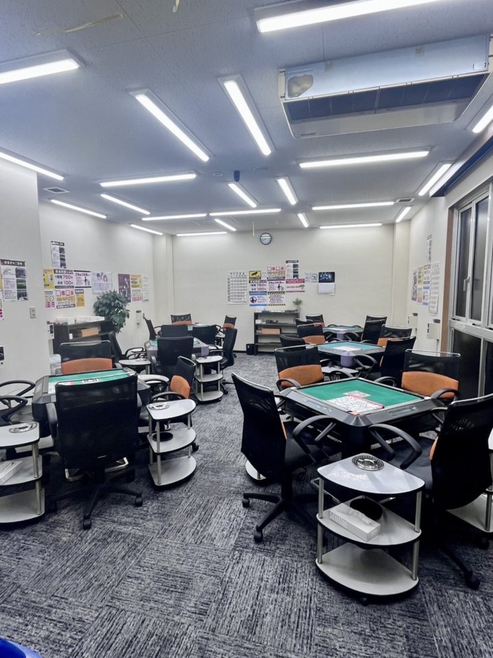 せるじゃん堀川丸太町店 店内