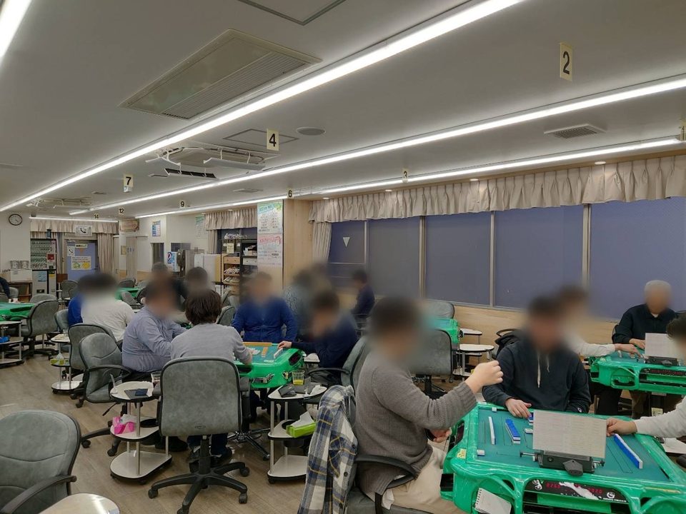 マーチャオウラヌス新橋店 店内