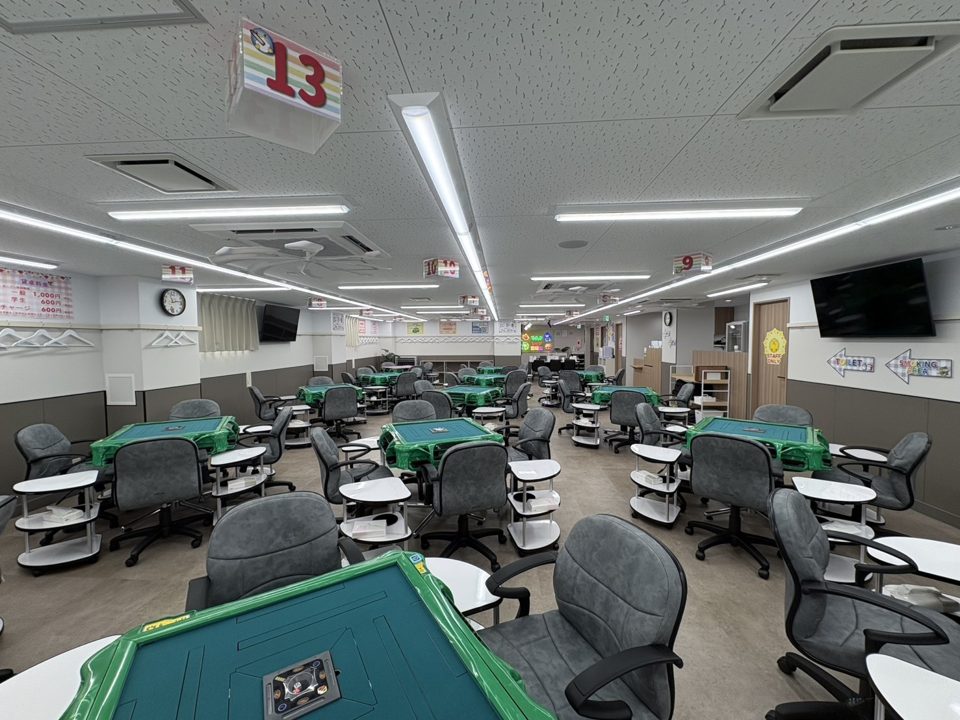 マーチャオレッド宮崎店 店内