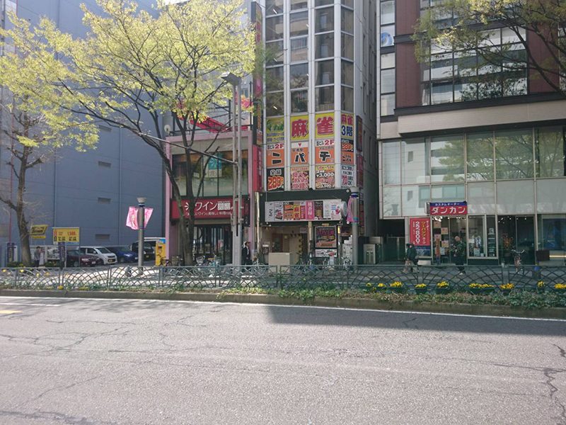 マーチャオX 名古屋栄店 店内
