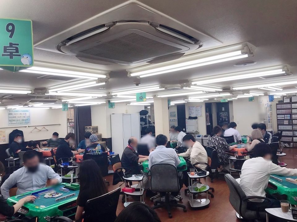 マーチャオο大阪梅田店 店内