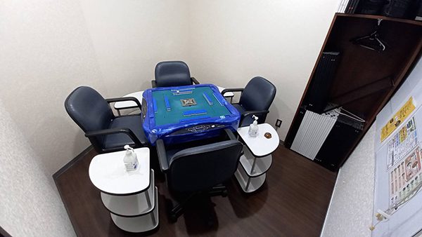 健康麻将&居酒屋麻雀ガラパゴス 高田馬場店 店内