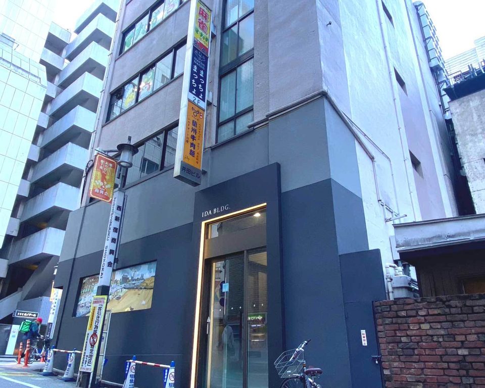 マーチャオζ新宿店 店内
