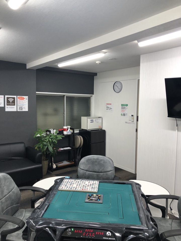 完全個室麻雀サロンPSJ新宿西口店 店内