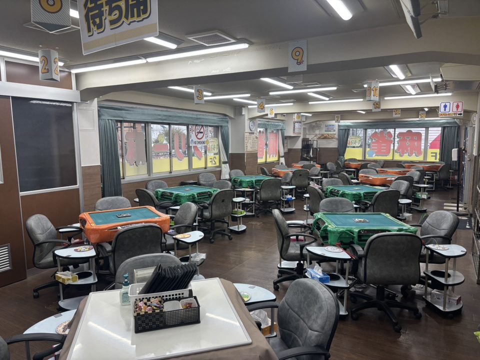 マーチャオμ横浜店 店内